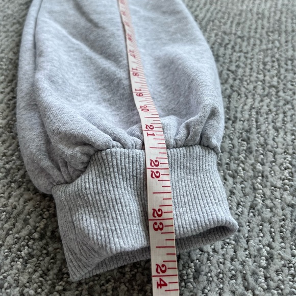 Boohoo Cropped Sweatshirt - Picture 10 of 10